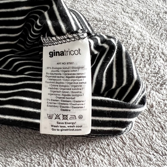 Black & White Striped Tee! - Picture 5 of 8